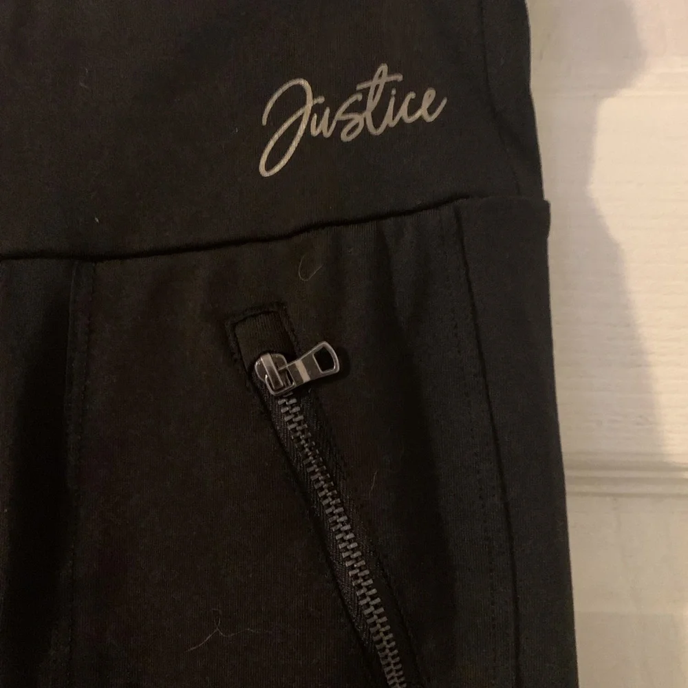 Black Zip Pocket Yoga Pant by Justice - Picture 3 of 4